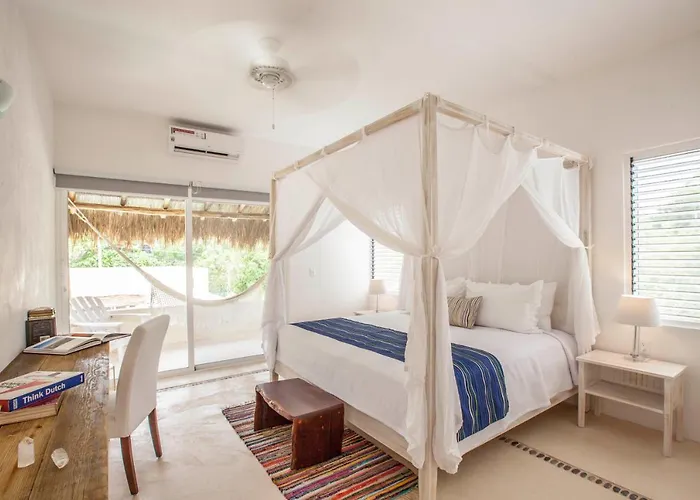 Casa De La Luz Hotel